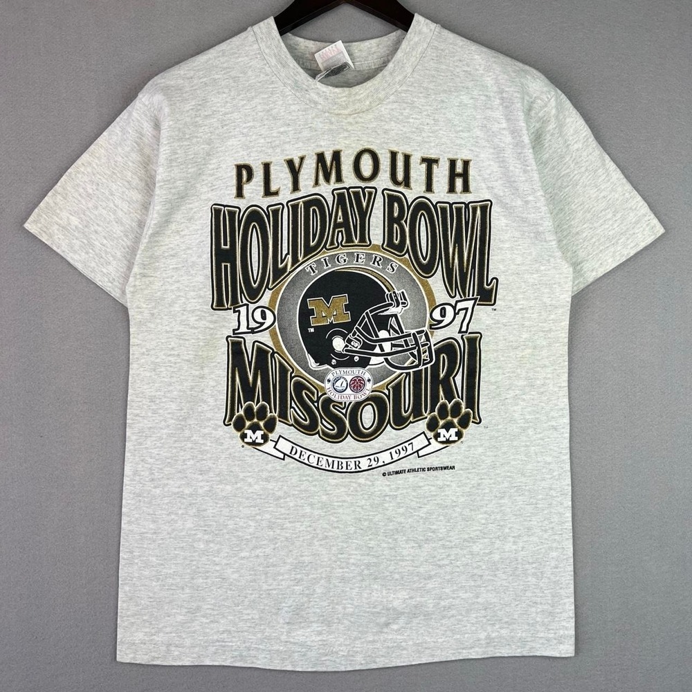 Vintage University of Missouri Football Plymouth Holiday Bowl 1997 Tee Shirt